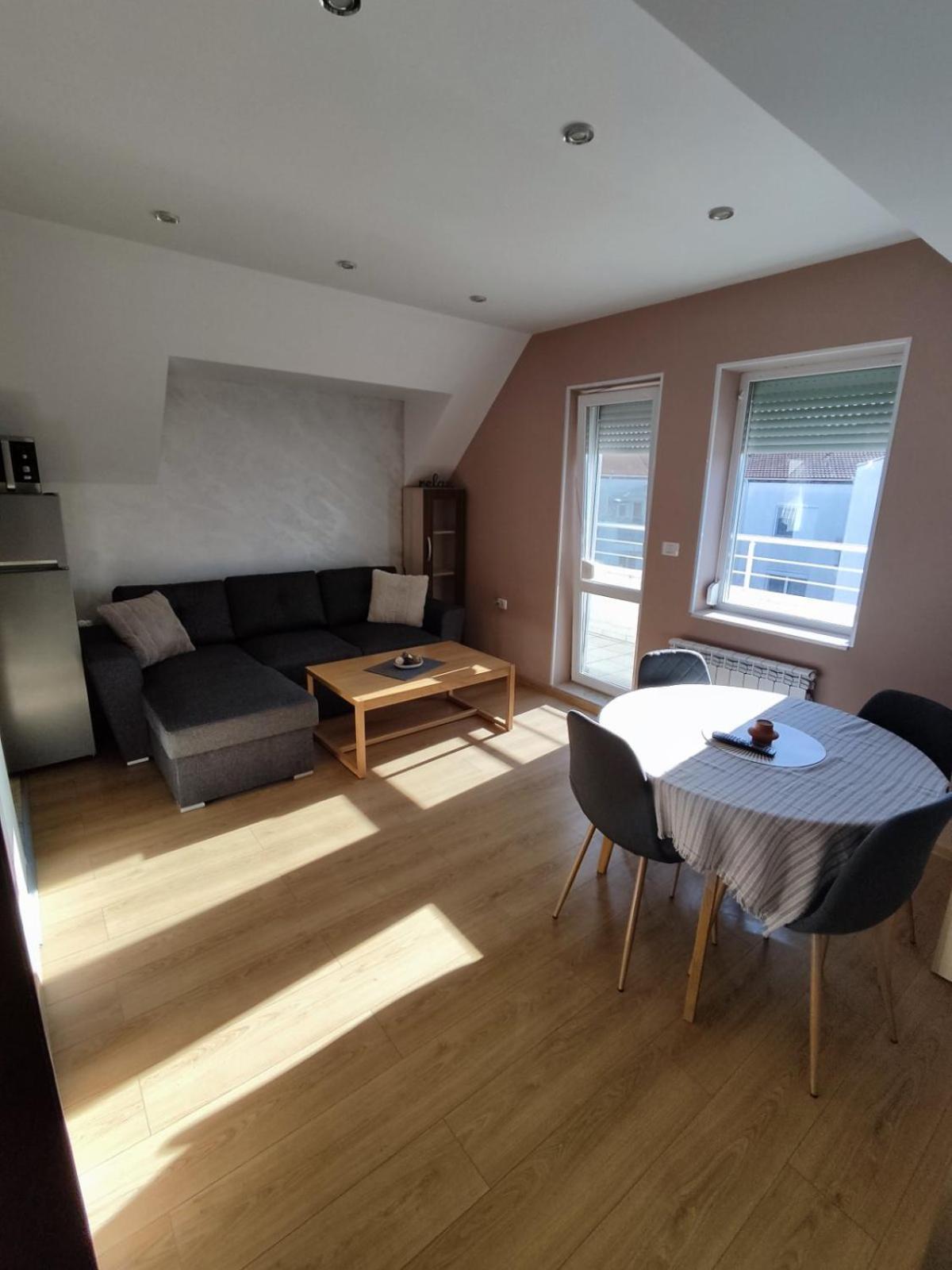 Mdm Apartment City Center Ruse Esterno foto