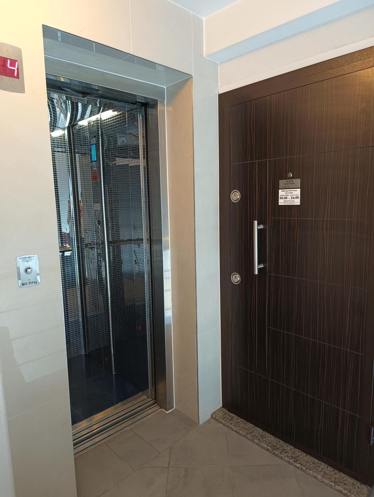 Mdm Apartment City Center Ruse Esterno foto
