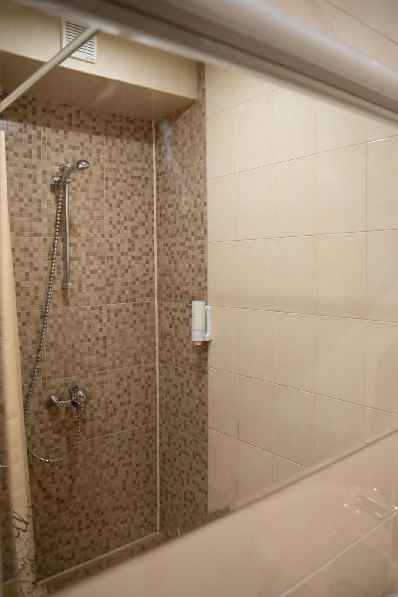 Mdm Apartment City Center Ruse Esterno foto