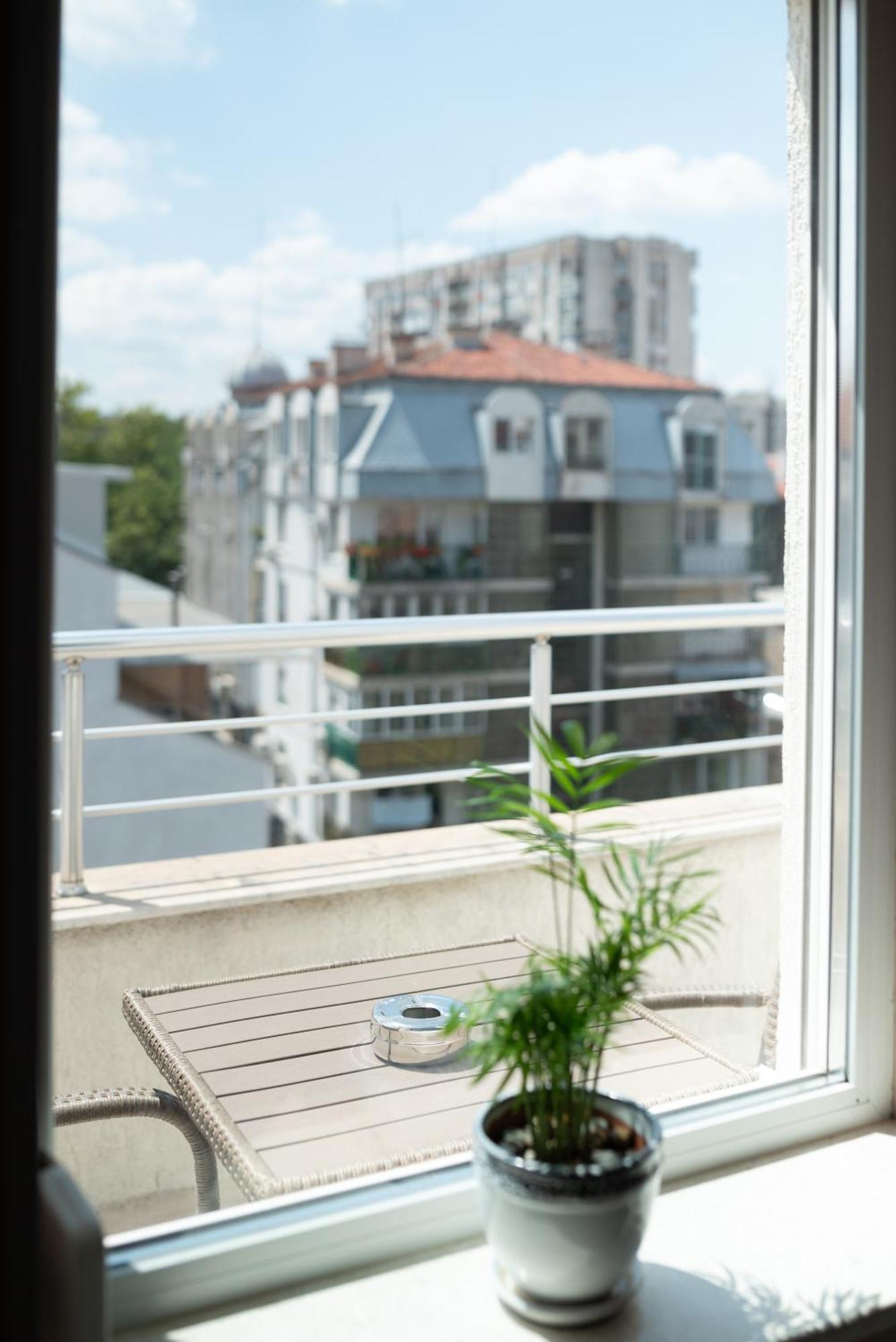 Mdm Apartment City Center Ruse Esterno foto
